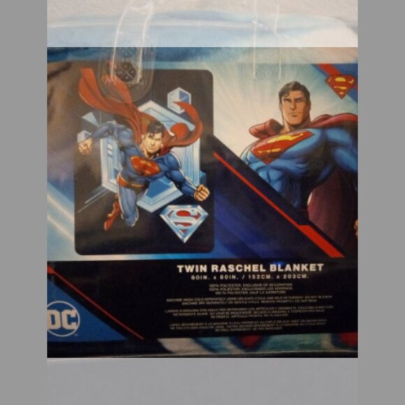 Superman   Twin size Raschel Blanket - Picture 4 of 4